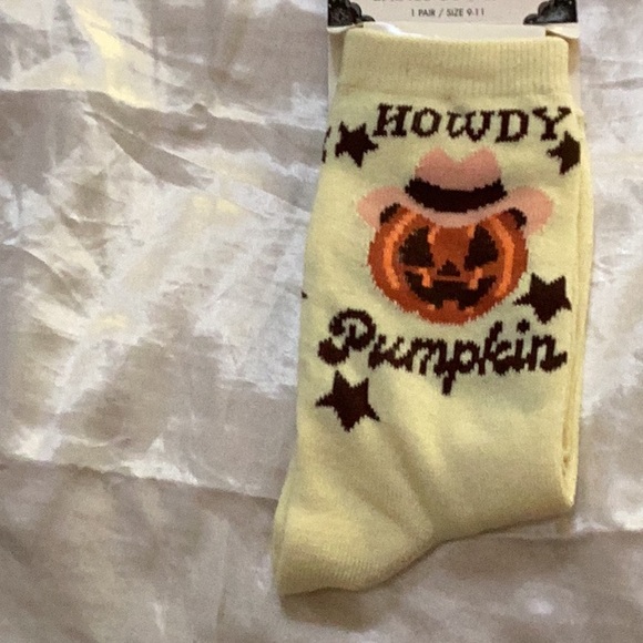 🎃NWT Pumpkin Socks Brand New Tag Fun to Wear Great Gift 🎃 - Picture 6 of 7